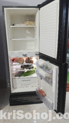 Walton refrigerator